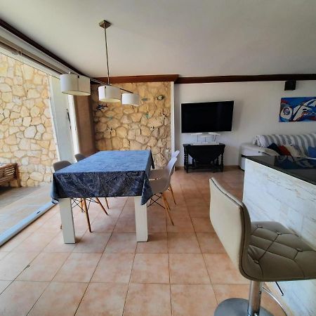 Apartamento El Crancs Салоу Экстерьер фото