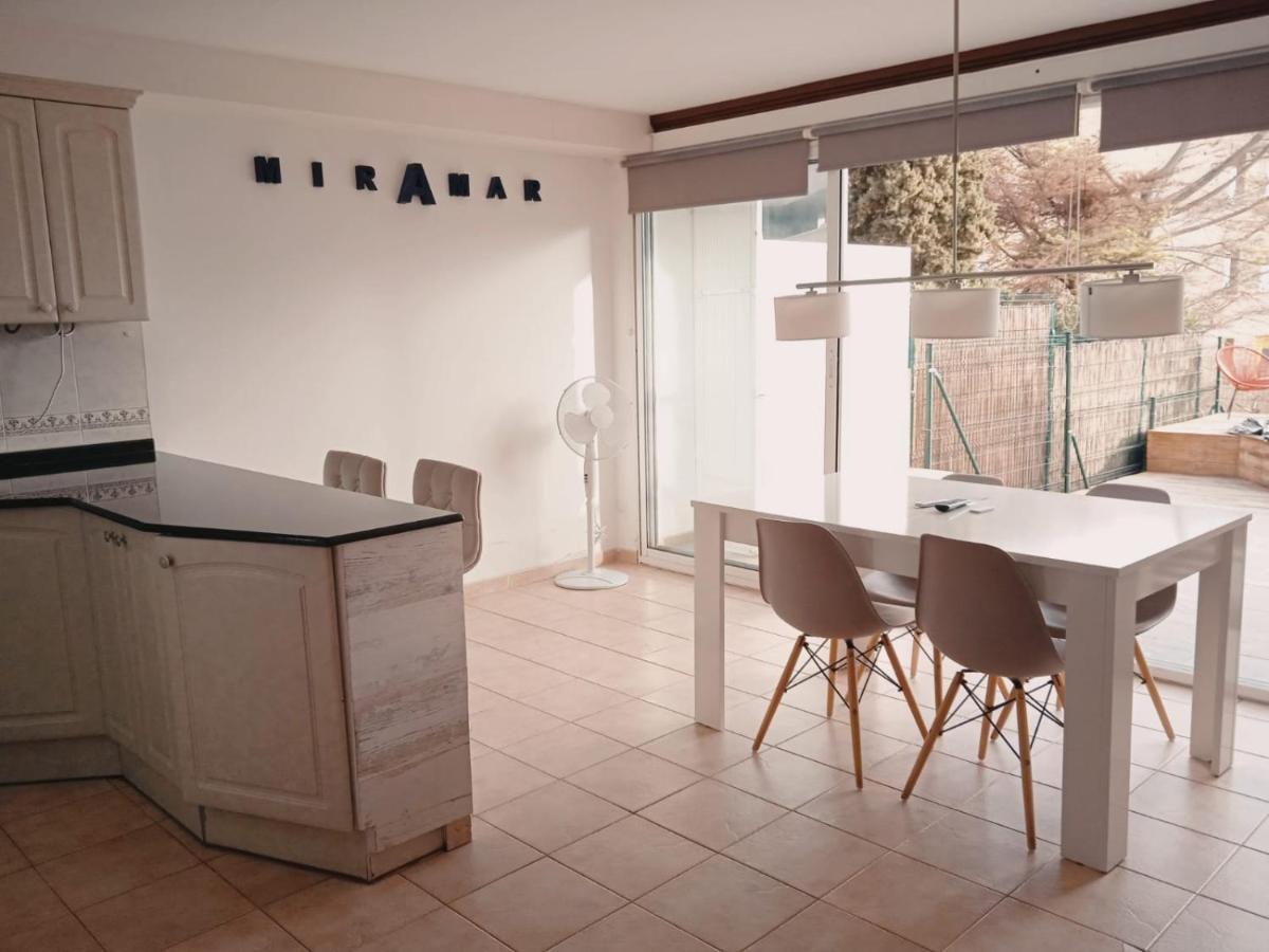 Apartamento El Crancs Салоу Экстерьер фото